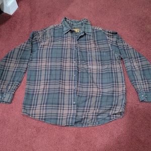 ST. JOHNS BAY LONG SLEEVE BUTTON SHIRT